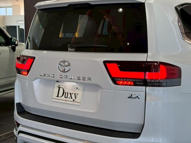 ランドクルーザー ZX 改良後モデル モデリスタエアロ リアエンターテインメント クールBOX 電動デフロック 寒冷地仕様 トノカバー ルーフレール JBLサウンドシステム ステアリングヒーター 純正ディスプレイオーディオ(36枚目)