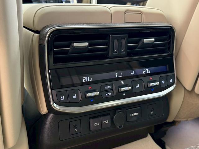 ランドクルーザー ZX 改良後モデル モデリスタエアロ リアエンターテインメント クールBOX 電動デフロック 寒冷地仕様 トノカバー ルーフレール JBLサウンドシステム ステアリングヒーター 純正ディスプレイオーディオ(47枚目)