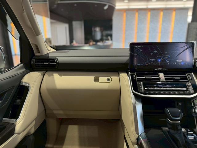 ランドクルーザー ZX 改良後モデル モデリスタエアロ リアエンターテインメント クールBOX 電動デフロック 寒冷地仕様 トノカバー ルーフレール JBLサウンドシステム ステアリングヒーター 純正ディスプレイオーディオ(53枚目)