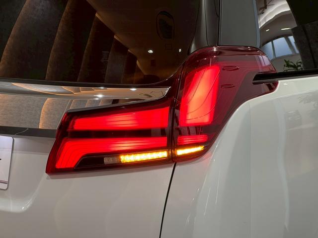 アルファード ２．５Ｓ　Ｃパッケージ　ツインムーンルーフ　アルパインナビ　モデリスタエアロ　デジタルミラー　ブラインドスポットモニター　後席モニター　ＥＴＣ　純正１８ＡＷ　パワーバックドア　パワースライド　シートヒーター＆シートクーラー（32枚目）