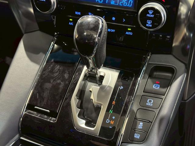 アルファード ２．５Ｓ　Ｃパッケージ　ツインムーンルーフ　アルパインナビ　モデリスタエアロ　デジタルミラー　ブラインドスポットモニター　後席モニター　ＥＴＣ　純正１８ＡＷ　パワーバックドア　パワースライド　シートヒーター＆シートクーラー（68枚目）