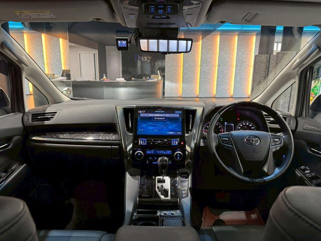 アルファード ２．５Ｓ　Ｃパッケージ　ツインムーンルーフ　アルパインナビ　モデリスタエアロ　デジタルミラー　ブラインドスポットモニター　後席モニター　ＥＴＣ　純正１８ＡＷ　パワーバックドア　パワースライド　シートヒーター＆シートクーラー（78枚目）