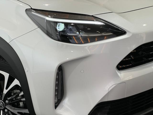 ヤリスクロス ハイブリッドZ 【トヨタチームメイト!ハンズフリーパワーバッグドア!!】パノラミックビューモニター アドバンスドパーク 8インチディスプレイオーディオ HDMI端子 ステアリングヒーター ブラインドスポットモニター(6枚目)