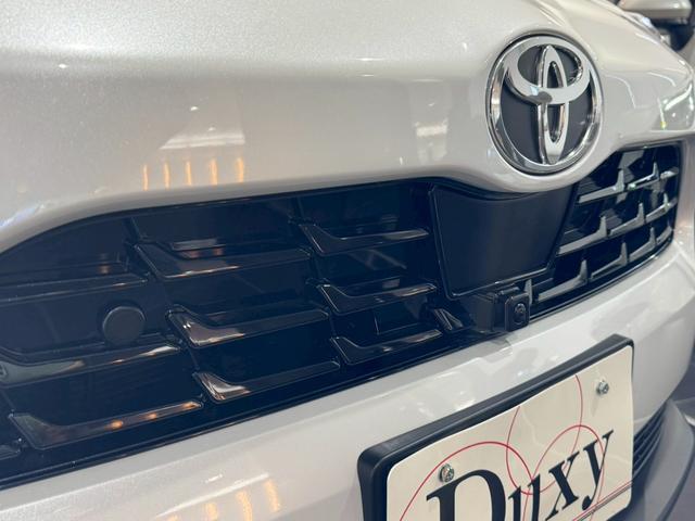 ヤリスクロス ハイブリッドZ 【トヨタチームメイト!ハンズフリーパワーバッグドア!!】パノラミックビューモニター アドバンスドパーク 8インチディスプレイオーディオ HDMI端子 ステアリングヒーター ブラインドスポットモニター(16枚目)