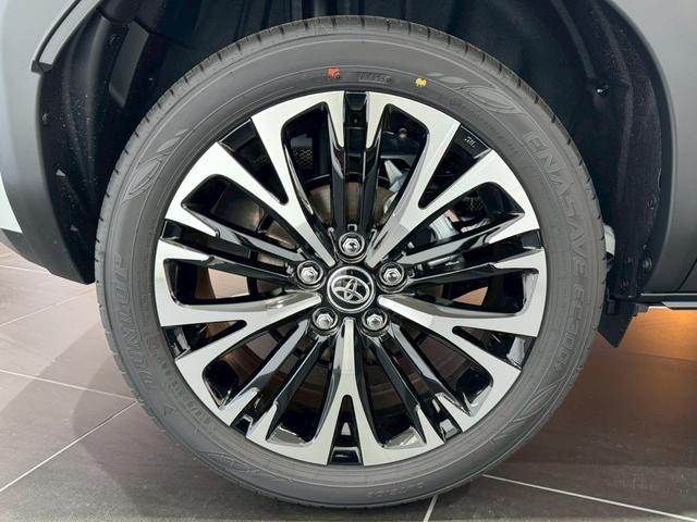 ヤリスクロス ハイブリッドZ 【トヨタチームメイト!ハンズフリーパワーバッグドア!!】パノラミックビューモニター アドバンスドパーク 8インチディスプレイオーディオ HDMI端子 ステアリングヒーター ブラインドスポットモニター(24枚目)