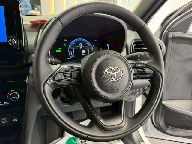 ヤリスクロス ハイブリッドZ 【トヨタチームメイト!ハンズフリーパワーバッグドア!!】パノラミックビューモニター アドバンスドパーク 8インチディスプレイオーディオ HDMI端子 ステアリングヒーター ブラインドスポットモニター(48枚目)