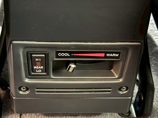 ランドクルーザー70 AX JAOSフロントバンパー LEDポジションランプ スペアタイヤカバー インテリアパネルキット JAOS リアアンダーカバー JAOSフロントアンダーカバー ドライブレコーダー ETC ナビ フルセグ(35枚目)