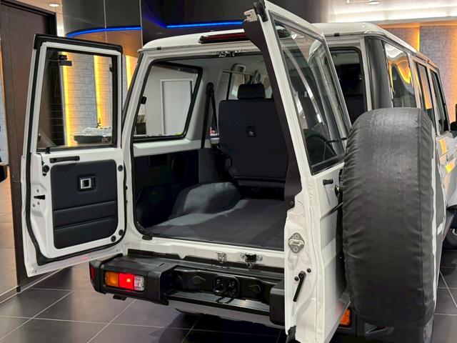 ランドクルーザー70 AX JAOSフロントバンパー LEDポジションランプ スペアタイヤカバー インテリアパネルキット JAOS リアアンダーカバー JAOSフロントアンダーカバー ドライブレコーダー ETC ナビ フルセグ(43枚目)