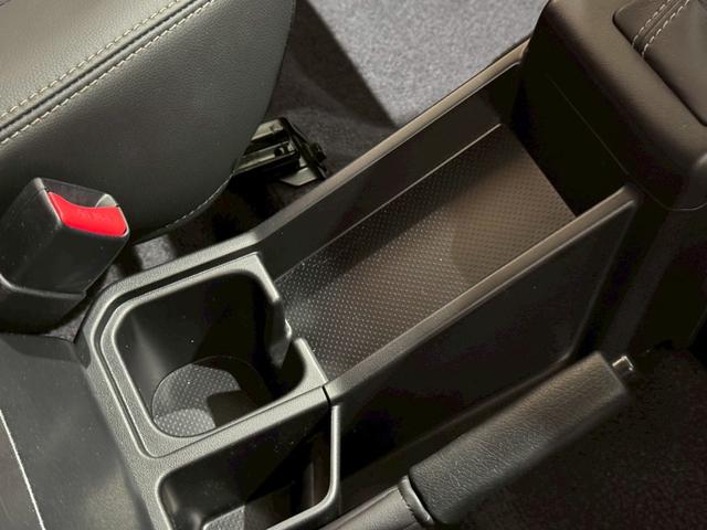 ランドクルーザー70 AX JAOSフロントバンパー LEDポジションランプ スペアタイヤカバー インテリアパネルキット JAOS リアアンダーカバー JAOSフロントアンダーカバー ドライブレコーダー ETC ナビ フルセグ(66枚目)