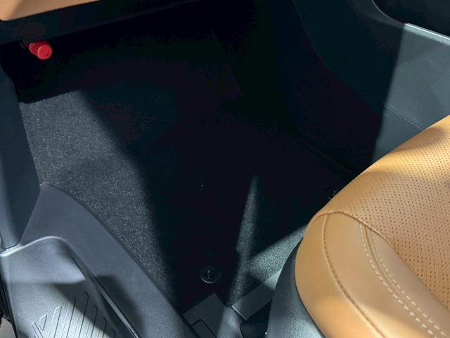 ヴェルファイアハイブリッド Z プレミア 内装茶革 モデリスタエアロ 13.2型後席モニター デジタルミラー スペアタイヤ 左右独立ムーンルーフ トヨタチームメイト 置くだけ充電 パノラミックビュー HDMI端子 HUD BSM ETC2.0(76枚目)