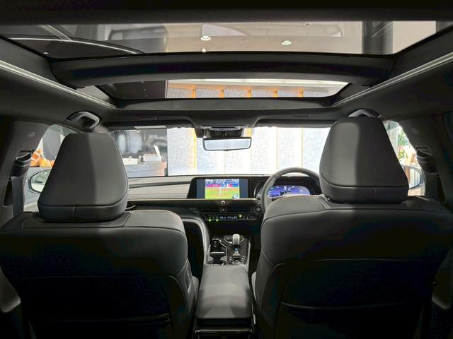 クラウンスポーツ Z パノラマルーフ トヨタチームメイト パノラミックビューカメラ トヨタチームメイト シートヒーター シートクーラー ステアリングヒーター パーキングアシスト レーダークルーズコントロール BSM ETC(57枚目)