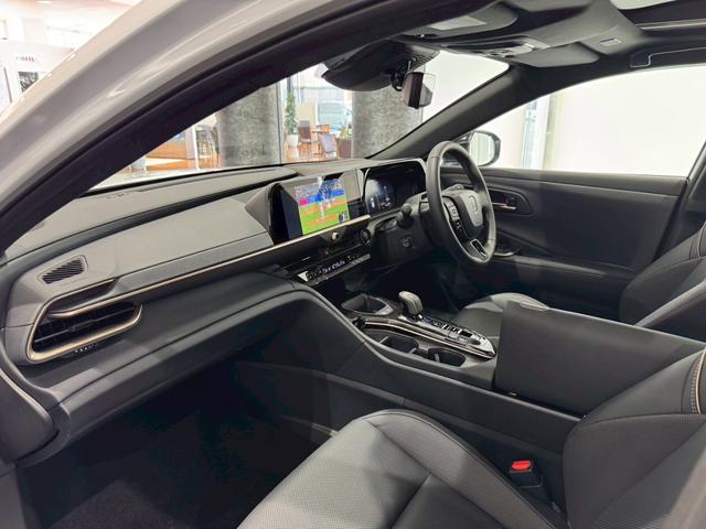 クラウンスポーツ Z パノラマルーフ トヨタチームメイト パノラミックビューカメラ トヨタチームメイト シートヒーター シートクーラー ステアリングヒーター パーキングアシスト レーダークルーズコントロール BSM ETC(75枚目)