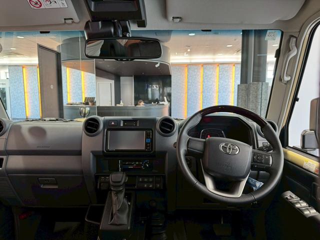 ランドクルーザー70 AX 7インチナビ バックカメラ ETC クルーズコントロール コンビステアリング デフロック セーフティセンス 誤発信防止 LEDヘッドライト オートハイビーム パワーウィンドウ ステアリングスイッチ(38枚目)