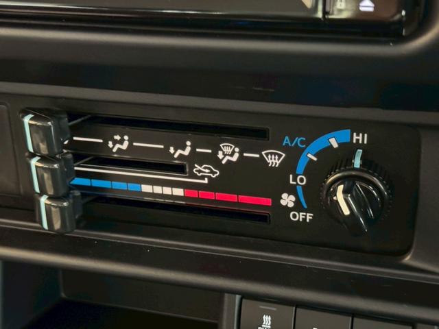 ランドクルーザー70 AX 7インチナビ バックカメラ ETC クルーズコントロール コンビステアリング デフロック セーフティセンス 誤発信防止 LEDヘッドライト オートハイビーム パワーウィンドウ ステアリングスイッチ(47枚目)