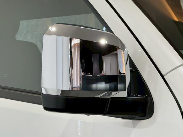 ハイエースバン ロングスーパーGL ダークプライムS デジタルインナーミラー AC100Vコンセント LEDライト 20周年スカッフプレート リアヒーター トヨタセーフティーセンス 両側電動スライドドア パノラミックビューモニター オートハイビーム(9枚目)