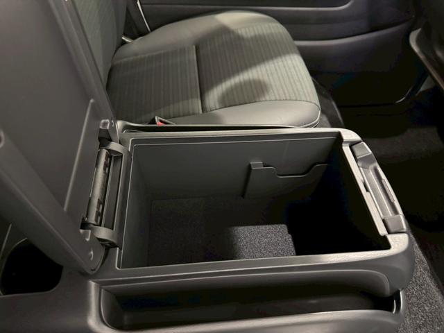 ハイエースバン ロングスーパーGL ダークプライムS デジタルインナーミラー AC100Vコンセント LEDライト 20周年スカッフプレート リアヒーター トヨタセーフティーセンス 両側電動スライドドア パノラミックビューモニター オートハイビーム(63枚目)