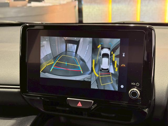 ヤリスクロス ハイブリッドZ パノラミックビュー パワーバックドア トヨタチームメイト カラーヘッドアップディスプレイ アダクティブハイビーム シートヒーター HDMI端子 ブラインドスポット 純正DAナビ フルセグTV ETC(5枚目)