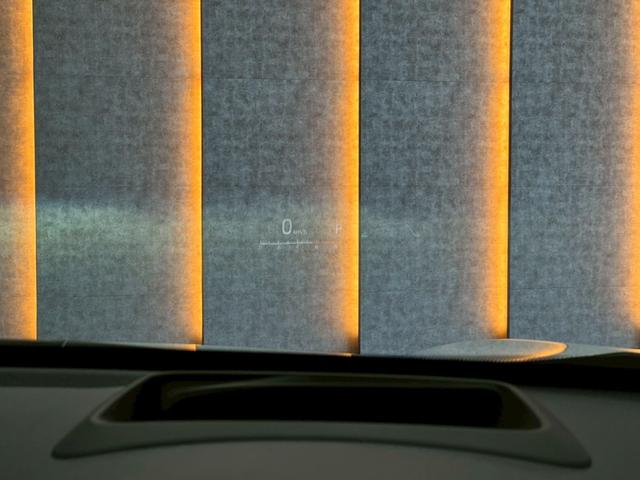 ヤリスクロス ハイブリッドZ パノラミックビュー パワーバックドア トヨタチームメイト カラーヘッドアップディスプレイ アダクティブハイビーム シートヒーター HDMI端子 ブラインドスポット 純正DAナビ フルセグTV ETC(6枚目)