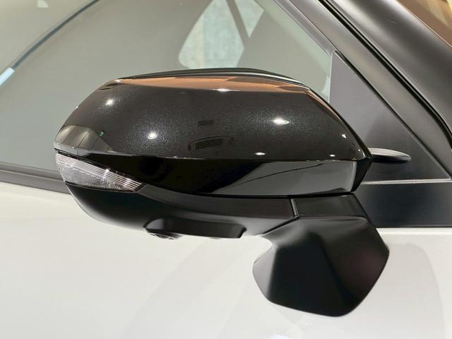 ヤリスクロス ハイブリッドZ パノラミックビュー パワーバックドア トヨタチームメイト カラーヘッドアップディスプレイ アダクティブハイビーム シートヒーター HDMI端子 ブラインドスポット 純正DAナビ フルセグTV ETC(12枚目)