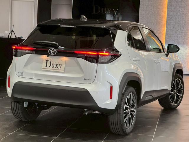 ヤリスクロス ハイブリッドZ パノラミックビュー パワーバックドア トヨタチームメイト カラーヘッドアップディスプレイ アダクティブハイビーム シートヒーター HDMI端子 ブラインドスポット 純正DAナビ フルセグTV ETC(34枚目)