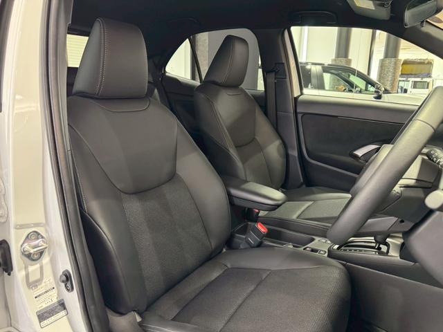 ヤリスクロス ハイブリッドZ パノラミックビュー パワーバックドア トヨタチームメイト カラーヘッドアップディスプレイ アダクティブハイビーム シートヒーター HDMI端子 ブラインドスポット 純正DAナビ フルセグTV ETC(41枚目)