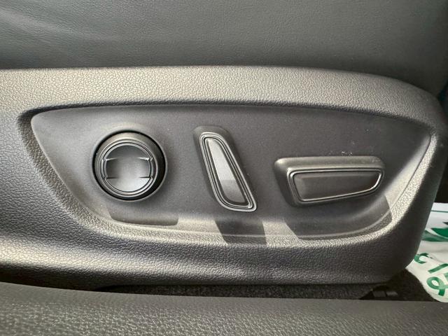 プリウス Z モデリスタエアロ シグネチャーイルミブレード モデリスタ19インチアルミホイール パノラミックビューカメラ デジタルミラー ビルトインETC シートヒーター シートクーラー 純正12.3ナビ 安全装置(40枚目)