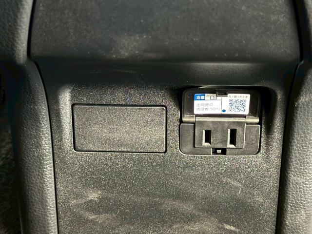 プリウス Z モデリスタエアロ シグネチャーイルミブレード モデリスタ19インチアルミホイール パノラミックビューカメラ デジタルミラー ビルトインETC シートヒーター シートクーラー 純正12.3ナビ 安全装置(46枚目)