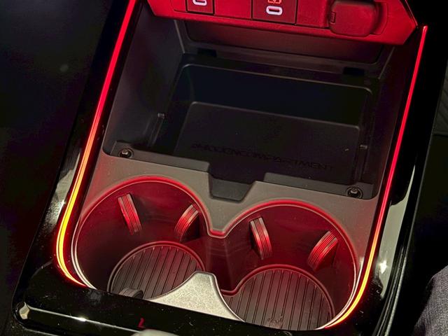 プリウス Z モデリスタエアロ シグネチャーイルミブレード モデリスタ19インチアルミホイール パノラミックビューカメラ デジタルミラー ビルトインETC シートヒーター シートクーラー 純正12.3ナビ 安全装置(56枚目)