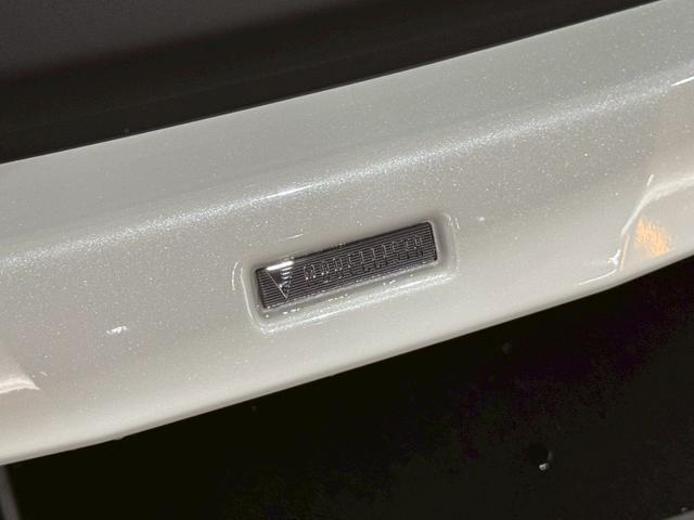 ハリアーハイブリッド Z レザーパッケージ モデリスタエアロ 調光パノラマルーフ パノラミックビューカメラ デジタルミラー JBLプレミアムサウンド パワーバックドア ビルトインETC ステアリングヒーター シートクーラー シートヒーター(11枚目)