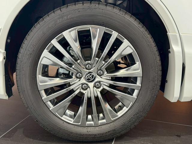 ハリアーハイブリッド Z レザーパッケージ モデリスタエアロ 調光パノラマルーフ パノラミックビューカメラ デジタルミラー JBLプレミアムサウンド パワーバックドア ビルトインETC ステアリングヒーター シートクーラー シートヒーター(17枚目)