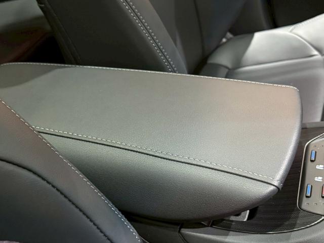 ハリアーハイブリッド Z レザーパッケージ モデリスタエアロ 調光パノラマルーフ パノラミックビューカメラ デジタルミラー JBLプレミアムサウンド パワーバックドア ビルトインETC ステアリングヒーター シートクーラー シートヒーター(69枚目)