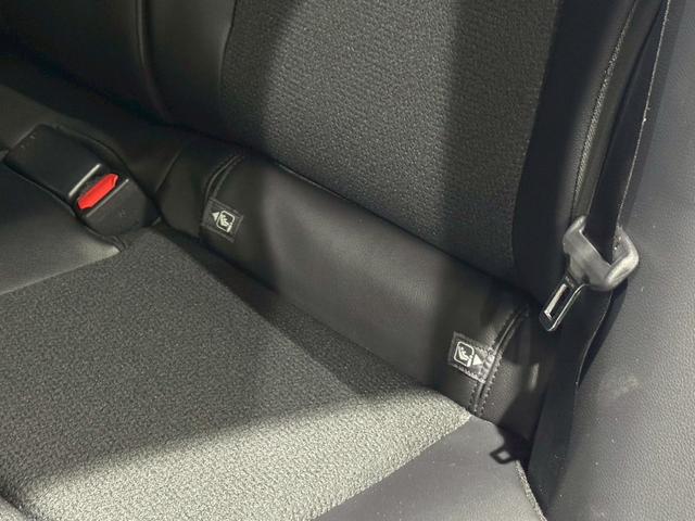 ヤリスクロス ハイブリッドZ ウルバーノ 登録済み未使用車 チームメイト パノラミックビュー パワーバックドア ステアリングヒーター シートヒータ ベンチレーション HDMI端子 純正DAナビ フルセグTV BSM ETC2.0 純正18AW(53枚目)