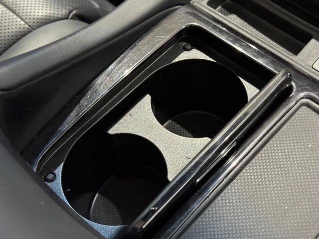 アルファード ２．５Ｓ　Ｃパッケージ　１２．１インチ後席モニター　デジタルミラー　ツインムーンルーフ　ＤＶＤデッキ　バックカメラ　ＥＴＣ　３眼ＬＥＤヘッドライト　シートヒーター　シートクーラー　ＡＣ１００Ｖコンセント　メモリーシート（63枚目）