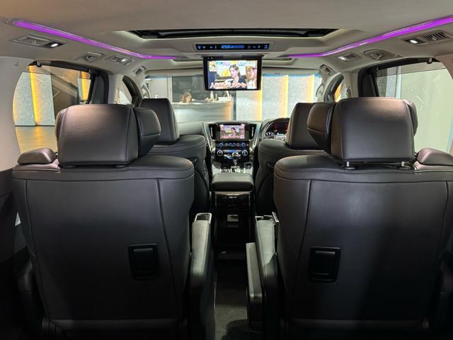 アルファード ２．５Ｓ　Ｃパッケージ　１２．１インチ後席モニター　デジタルミラー　ツインムーンルーフ　ＤＶＤデッキ　バックカメラ　ＥＴＣ　３眼ＬＥＤヘッドライト　シートヒーター　シートクーラー　ＡＣ１００Ｖコンセント　メモリーシート（73枚目）