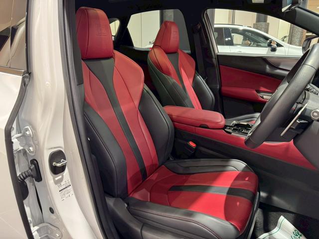 �y�p���[�V�[�g�z�p���[�V�[�g�𑕔����Ă���܂��I���D�݂̈ʒu�ɃZ�b�e�B���O�\�ł��I�d���ōׂ����ʒu�������\�ł��̂ŁA�x�X�g�ȃ|�W�V�����ɃZ�b�e�B���O���邱�Ƃ��\�ł��I�����X�A���҂����Ă���܂��I