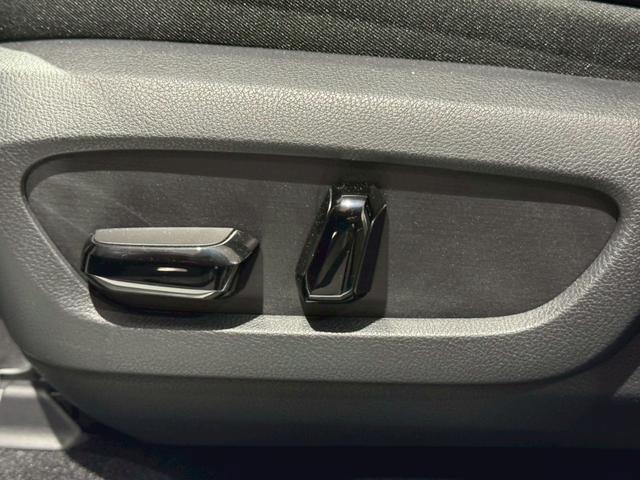 �y�p���[�V�[�g�z�p���[�V�[�g�𑕔����Ă���܂��I���D�݂̈ʒu�ɃZ�b�e�B���O�\�ł��I�d���ōׂ����ʒu�������\�ł��̂ŁA�x�X�g�ȃ|�W�V�����ɃZ�b�e�B���O���邱�Ƃ��\�ł��I�����X�A���҂����Ă���܂��I