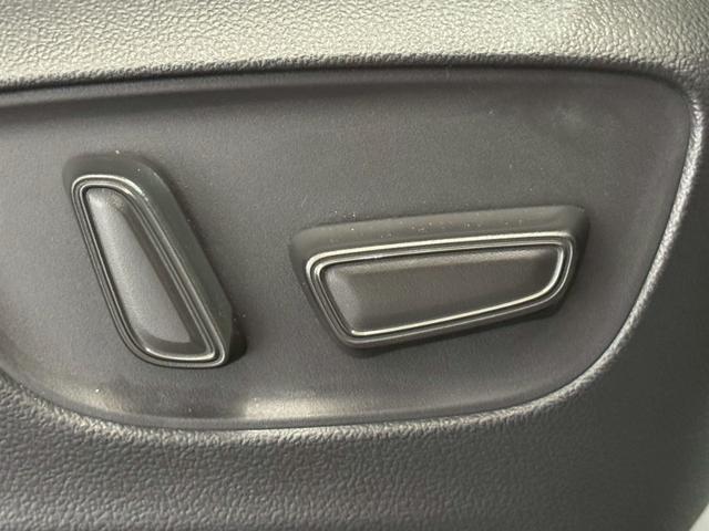 �y�p���[�V�[�g�z�p���[�V�[�g�𑕔����Ă���܂��I���D�݂̈ʒu�ɃZ�b�e�B���O�\�ł��I�d���ōׂ����ʒu�������\�ł��̂ŁA�x�X�g�ȃ|�W�V�����ɃZ�b�e�B���O���邱�Ƃ��\�ł��I�����X�A���҂����Ă���܂��I