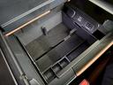 Ｚ　プレミア　モデリスタエアロ　デジタルミラー　ユニバーサルステップ　１３．２型後席モニタ　サイドエンブレムイルミ　独立ムーンルーフ　チームメイト　ダウンサス　ナビ　ＴＶ　ＢＳＭ　ＨＵＤ　ＥＴＣ２．０　全方位カメラ（75枚目）