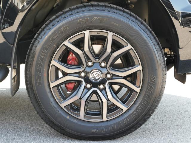 ハイラックス Ｚ　ＧＲスポーツ　ＥＴＣ２．０車載器　ドライブレコーダー　ベッドライナー　幌　パノラミックビューモニター　ナビ　クリアランスソナー　サイドバイザー　ドアハンドルプロテクター　専用グリル　アルミペダル　オーバーフェンダー（27枚目）