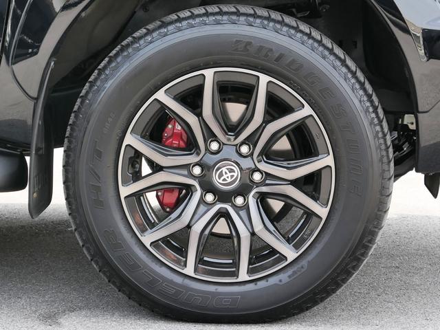 ハイラックス Ｚ　ＧＲスポーツ　パノラミックビューモニター　ＥＴＣ　ブレーキキャリパー（レッド）　専用１８インチアルミホイール　専用グリル　クリアランスソナー　オーバーフェンダー　パワーシート　アルミペダル　ドアハンドルプロテクター（27枚目）