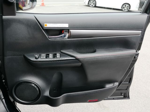 ハイラックス Ｚ　ＧＲスポーツ　パノラミックビューモニター　ＥＴＣ　ブレーキキャリパー（レッド）　専用１８インチアルミホイール　専用グリル　クリアランスソナー　オーバーフェンダー　パワーシート　アルミペダル　ドアハンドルプロテクター（47枚目）