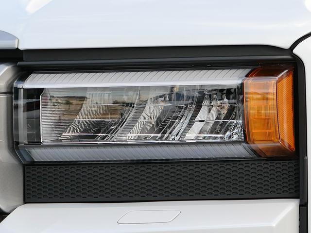 ランドクルーザー250 VX チルト&スライド電動ムーンルーフ デジタルインナーミラー パノラミックビューモニター ETC2.0 ルーフレール 前後ドライブレコーダー シートヒーター シートエアコン パワーバックドア パワーシート(8枚目)