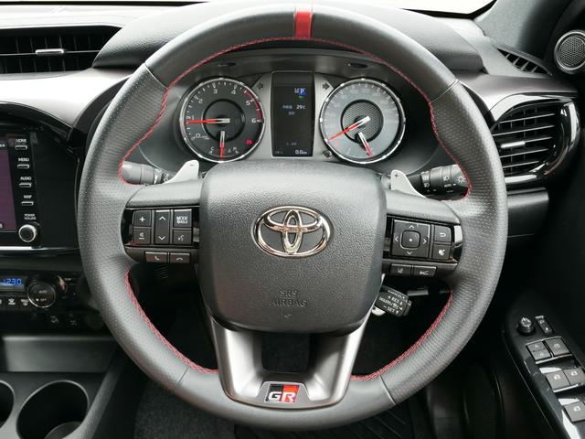 TOYOTA HILUX Z GR SPORT