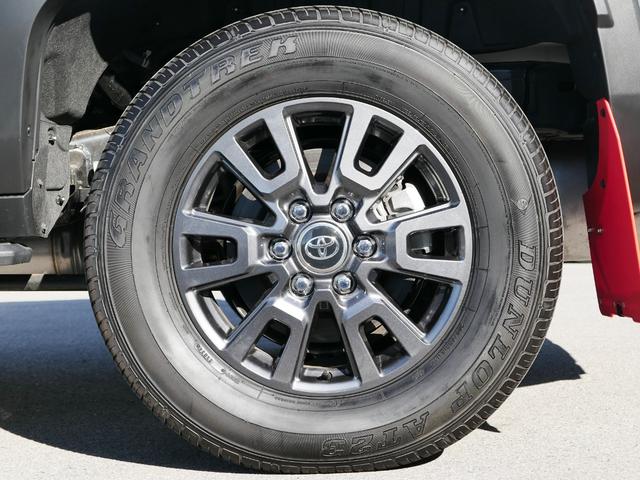 ランドクルーザー２５０ ＶＸ　フロントバンパーガード　オーバーフェンダー　丸目ヘッドランプ　ルーフラック　マッドフラップ　デジタルインナーミラー　パノラミックビューモニター　シートヒーター　シートエアコン　パワーバックドア　ＥＴＣ（12枚目）