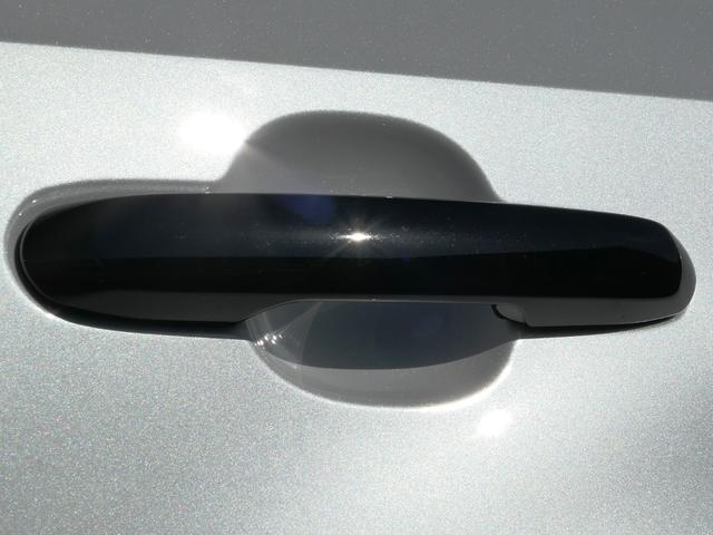 ランドクルーザー２５０ ＶＸ　フロントバンパーガード　オーバーフェンダー　丸目ヘッドランプ　ルーフラック　マッドフラップ　デジタルインナーミラー　パノラミックビューモニター　シートヒーター　シートエアコン　パワーバックドア　ＥＴＣ（14枚目）