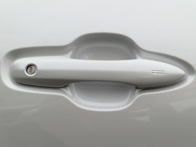 ヴェルファイアハイブリッド Z プレミア ユニバーサルステップ デジタルミラー 寒冷地仕様 左右独立ムーンルーフ 1500W電源 パノラミックビューモニター シートエアコン シートヒーター 置くだけ充電 ETC2.0 パワーバックドア TV(27枚目)