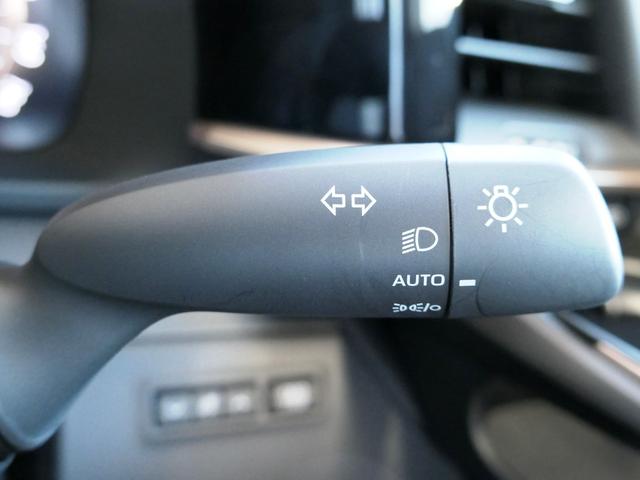 クラウンスポーツ Z 運転席・助手席ドリンクホルダー パノラミックビューモニター ブラインドスポットモニター デジタルミラー ハンズフリーパワーバックドア シートメモリー シートヒーター パワーシート 1500W電源 TV(40枚目)