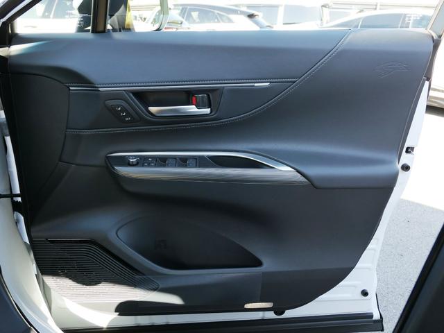 ハリアーハイブリッド Z レザーパッケージ・ナイトシェード 調光パノラマルーフ アクセサリーコンセント 1500W デジタルインナーミラー パノラミックビューモニター 置くだけ充電 ハンズフリーパワーバックドア シートヒーター シートエアコン JBL ETC(41枚目)