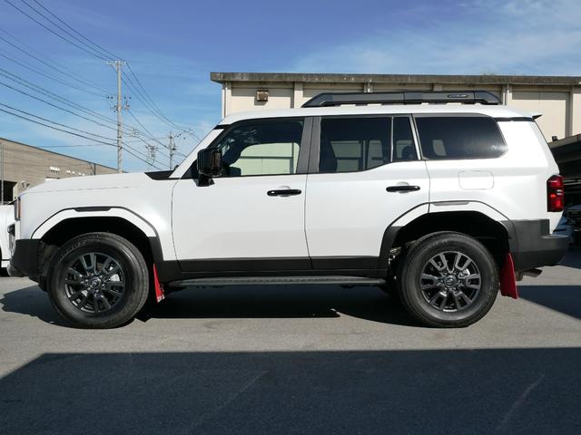 ランドクルーザー２５０ ＶＸ　フロントバンパーガード　オーバーフェンダー　丸目ヘッドランプ　ルーフラック　マッドフラップ　デジタルインナーミラー　パノラミックビューモニター　シートヒーター　シートエアコン　パワーバックドア　ＥＴＣ（10枚目）