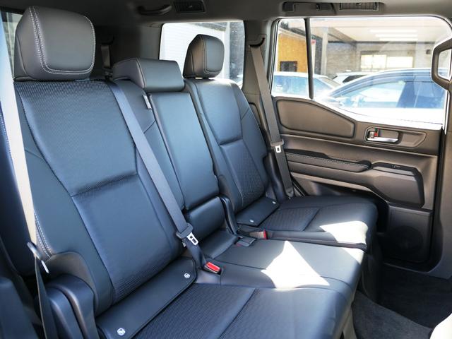 ランドクルーザー２５０ ＶＸ　フロントバンパーガード　オーバーフェンダー　丸目ヘッドランプ　ルーフラック　マッドフラップ　デジタルインナーミラー　パノラミックビューモニター　シートヒーター　シートエアコン　パワーバックドア　ＥＴＣ（62枚目）